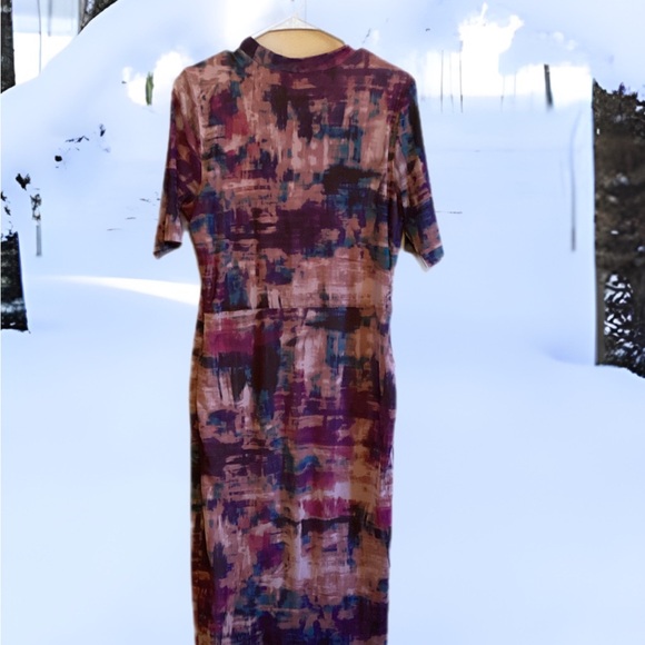 Nina Parker Midi Length Printed Dress - Picture 3 of 5